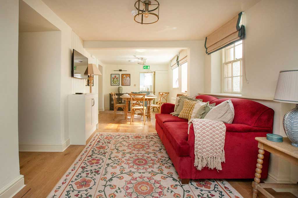 Apartment-1---living-and-dining-room