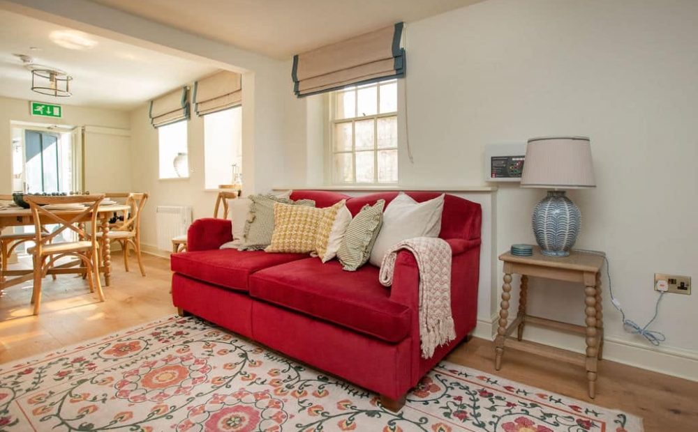 86 Dyer Street for Stratton House Hotel
