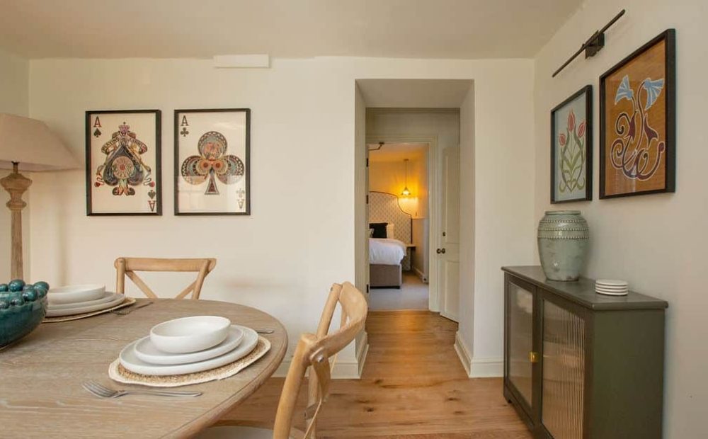 86 Dyer Street for Stratton House Hotel