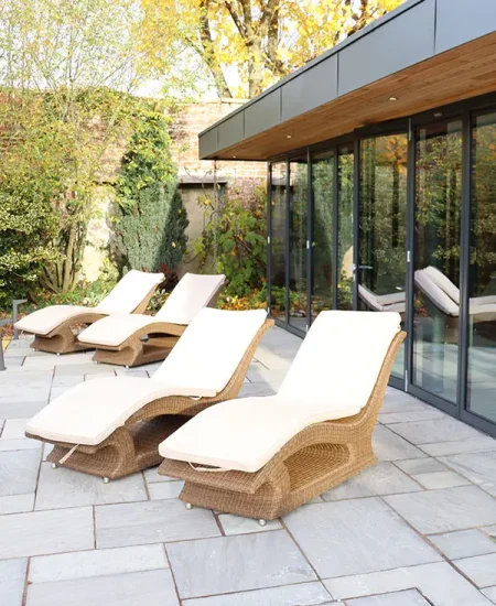 Spa-loungers-in-the-garden